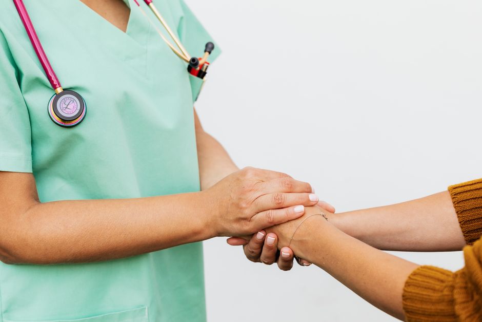 A confiança entre médico e paciente é fundamental em gestações de alto risco.
